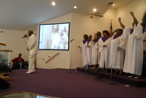 Praise & Worship DSCN2157